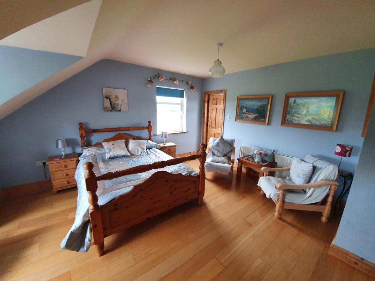 Wild Atlantic Stays Castlemaine Bagian luar foto