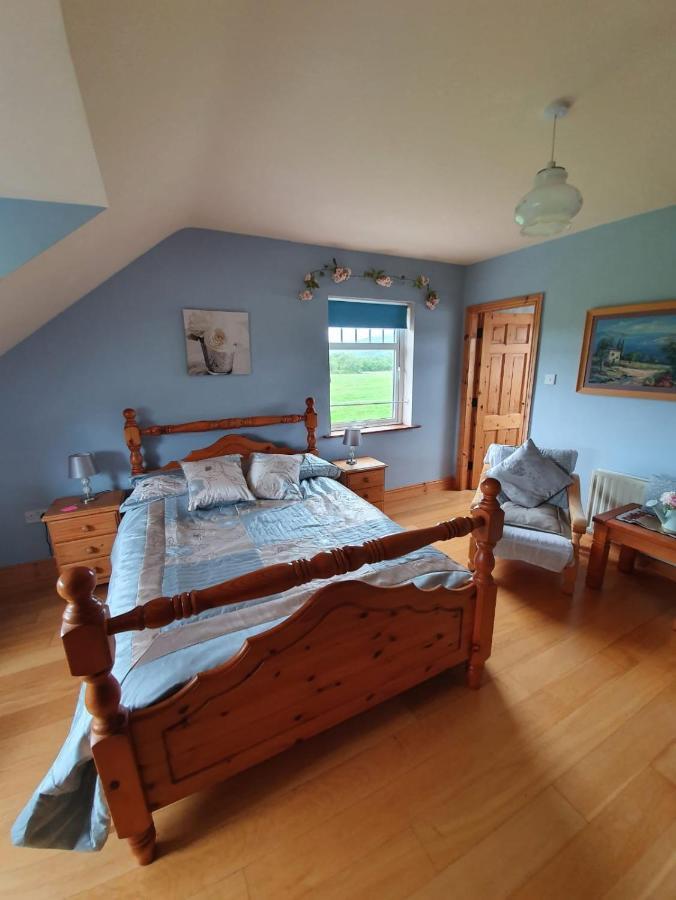 Wild Atlantic Stays Castlemaine Bagian luar foto