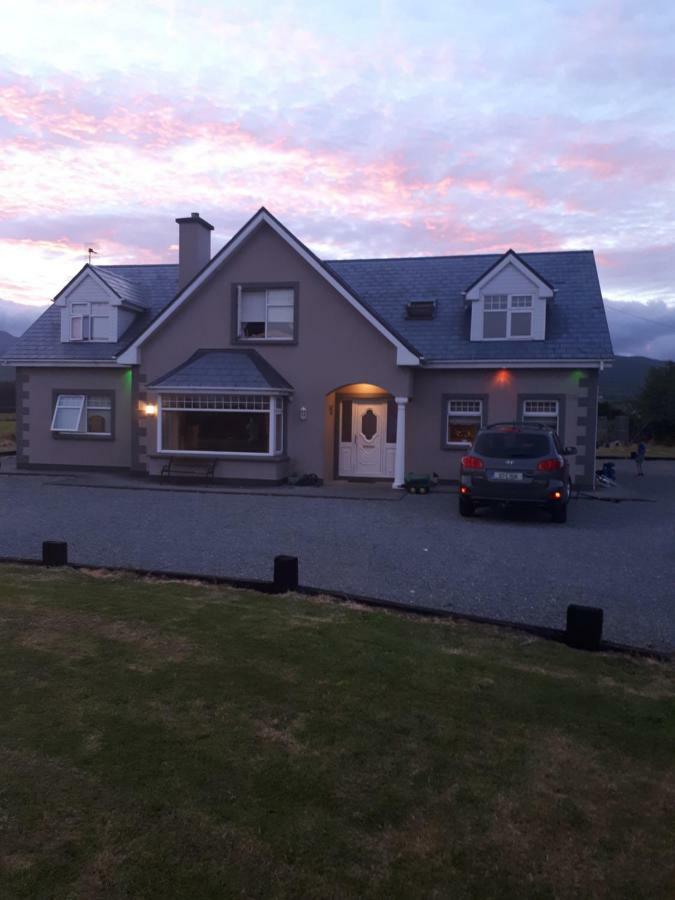 Wild Atlantic Stays Castlemaine Bagian luar foto